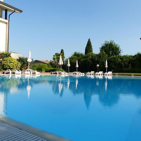 Happy Lake Desenzano del Garda Luaran gambar